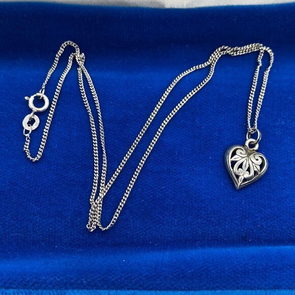 💛 925 Vintage Filigree Heart Necklace - Picture 2 of 4